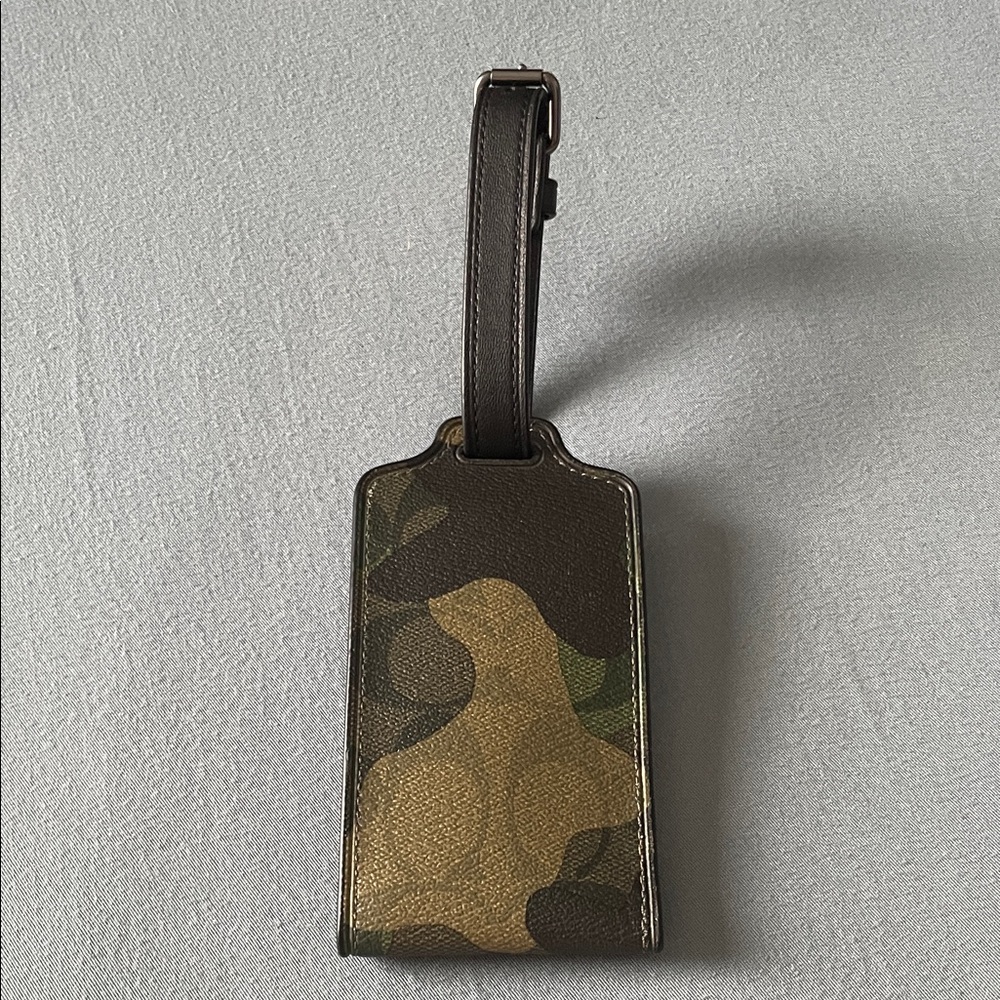 Coach Camouflage Leather Travel Tag - Picture 4 of 6